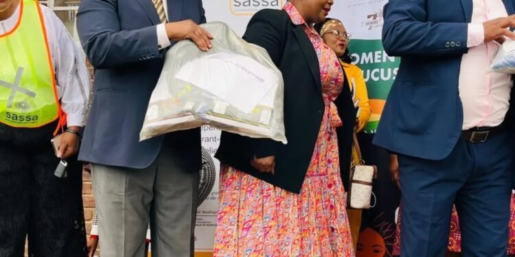 Government Officials Unite for Kareedouw Students, SASSA Services on Wheels